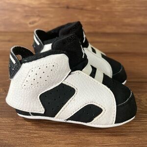 Jordan 6 Retro Crib Shoes Booties Sneakers Size 2C Oreo